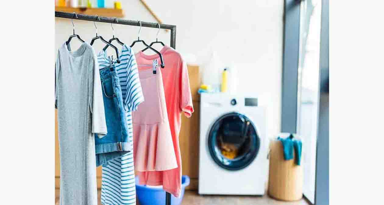 الکتریستیه یا چسبیدن لباس چیست؟
