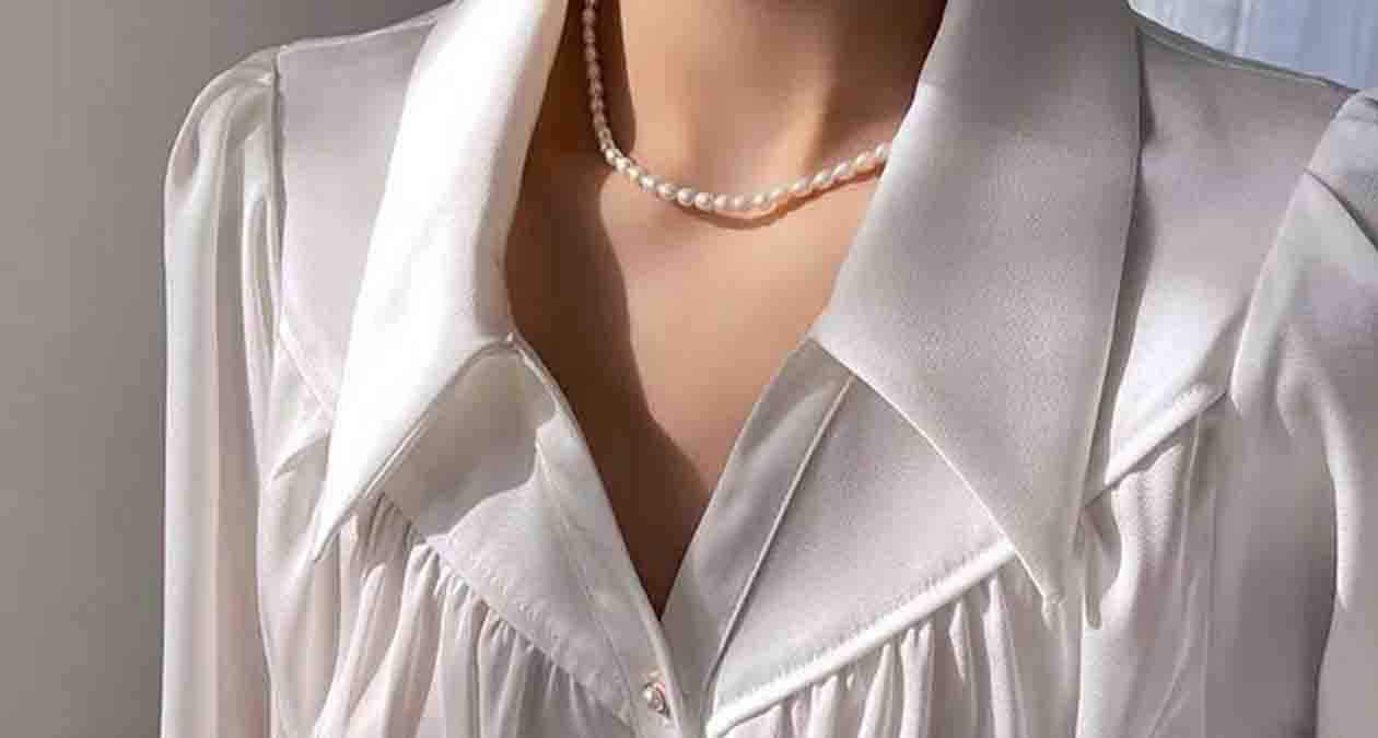شومیز سفید چیندار با یقه مردانه و برش مورب