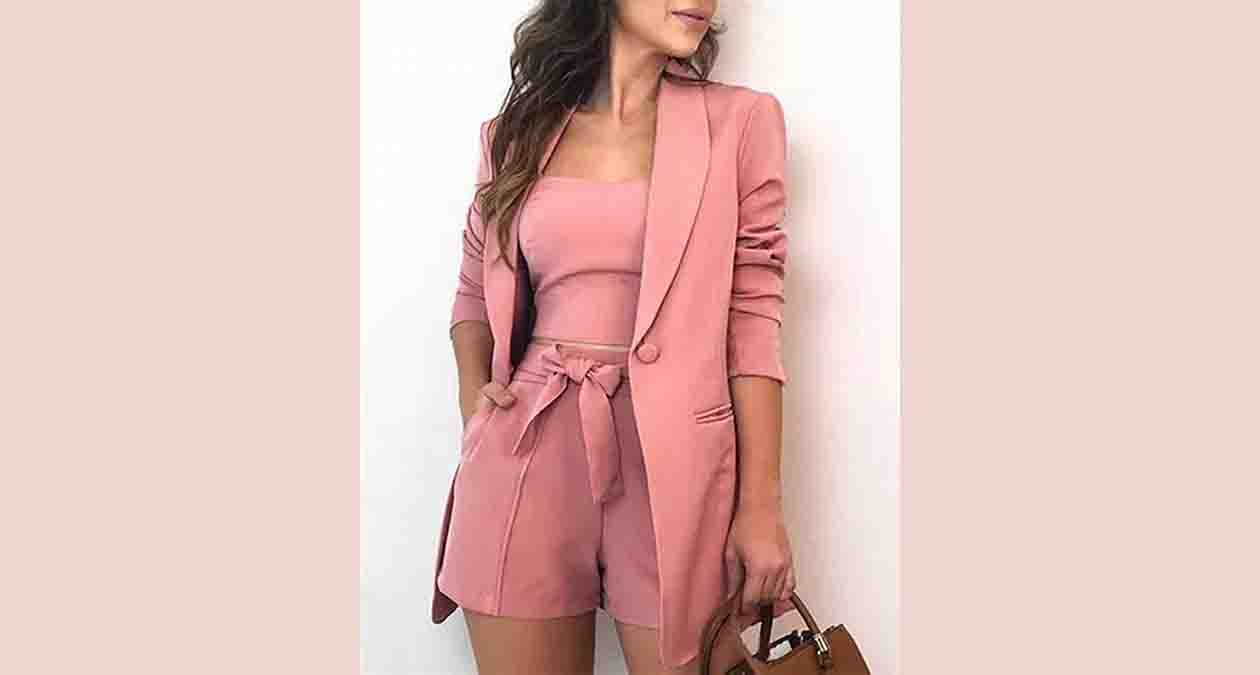 دختری با کت یقه آرشال