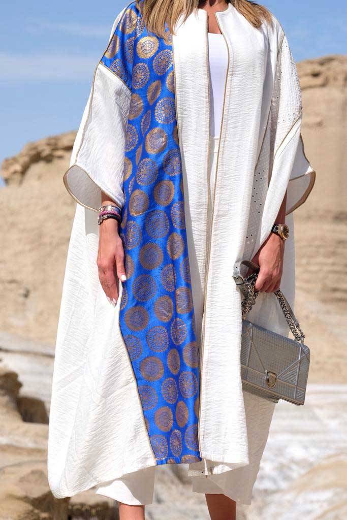 مانتو عبایی سفید و آبی