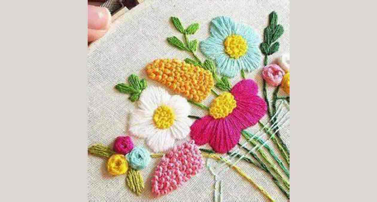 گلدوزی برو روی پارچه با کمک کارگاه