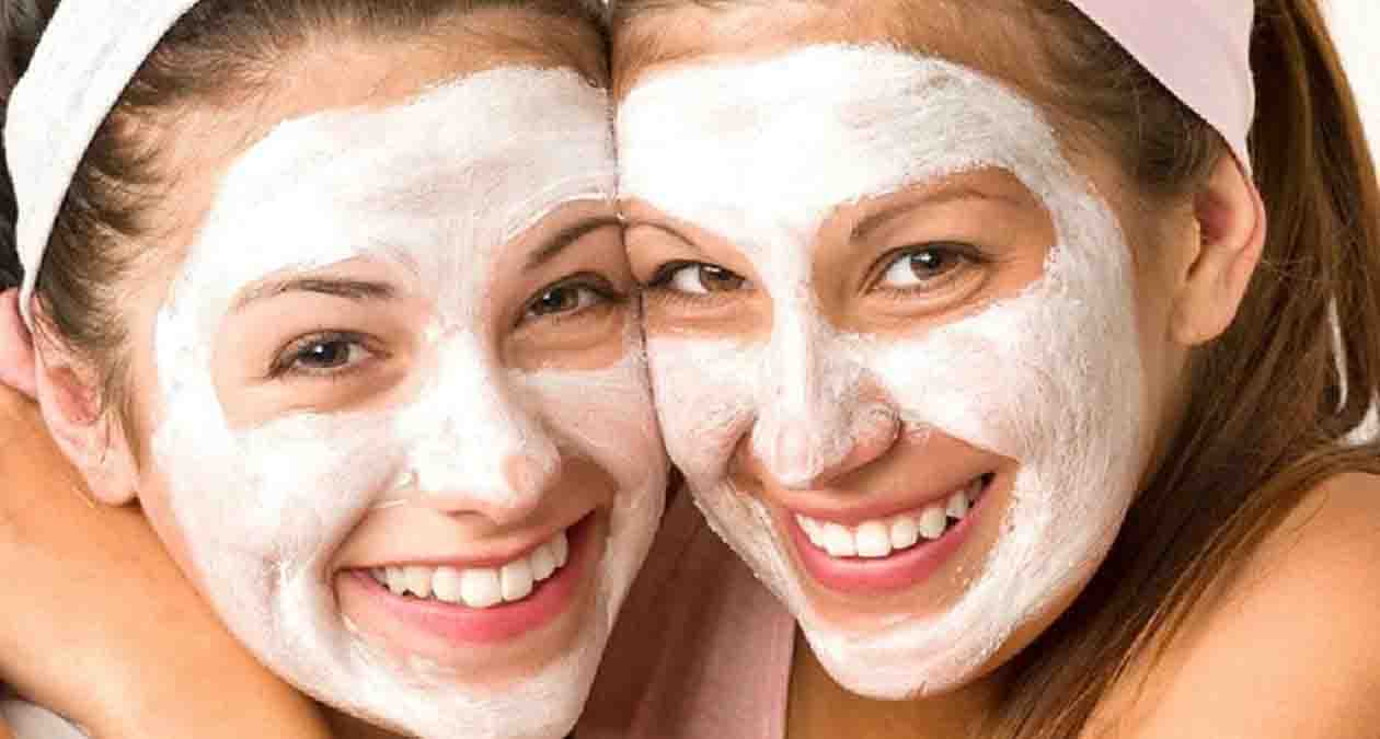 اثرات مثبت استفاده از انواع ماسک صورت خانگی بر زیبایی ظاهری و حالات روحی و روانی فرد