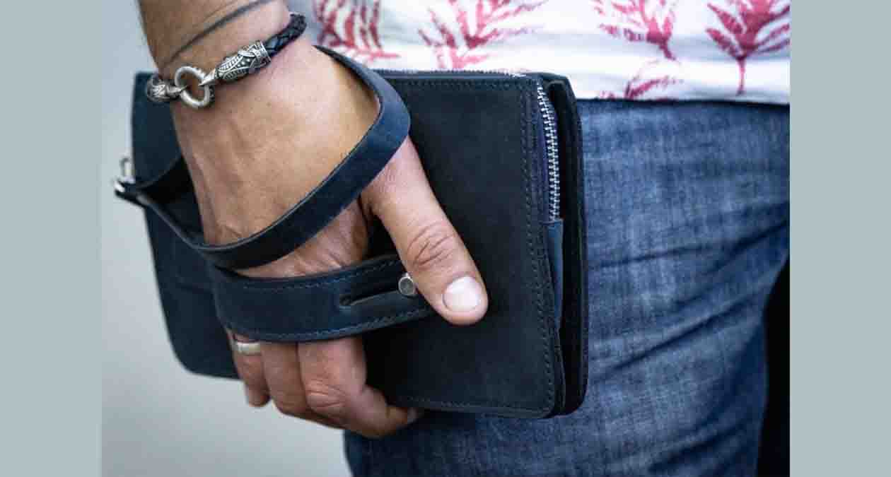 یک نوع کیف کلاچ مردانه