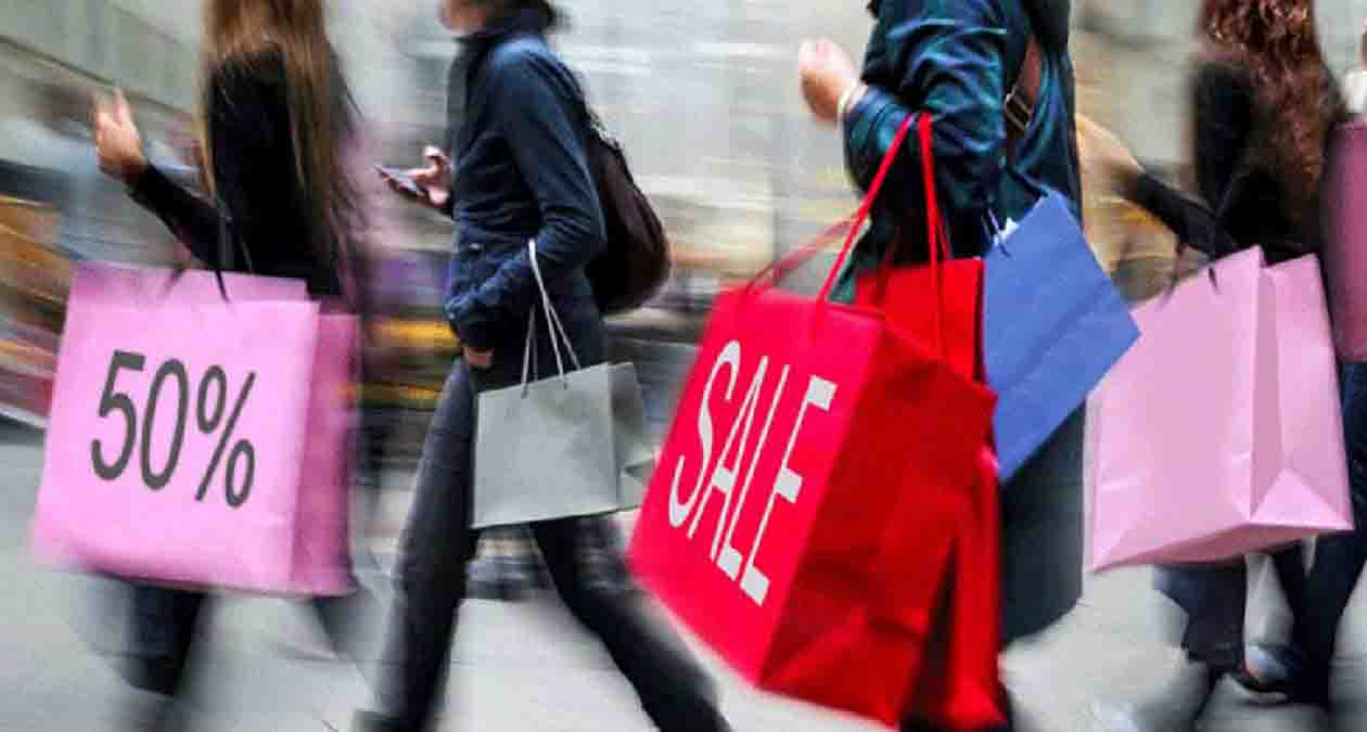 پرهیز از خرید لباس های تکراری در حراجی