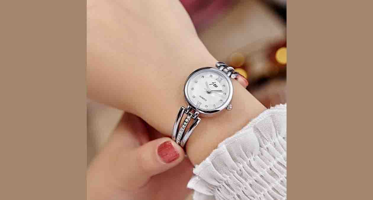ساعت فلزی و استایل مجلسی