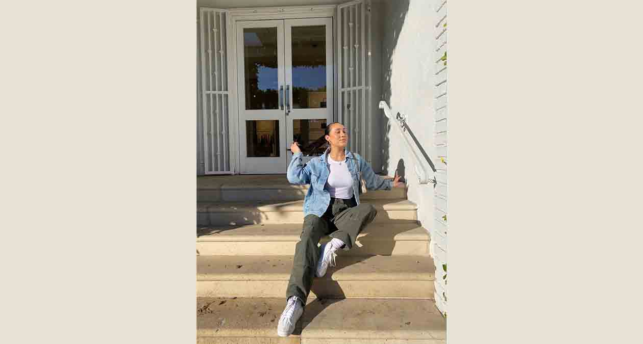 کت جین با شلوار کارگو